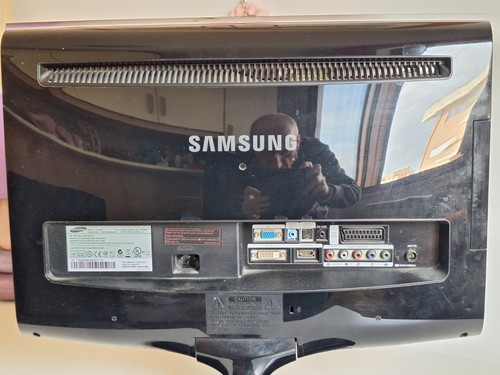 Samsung pollici - 22,